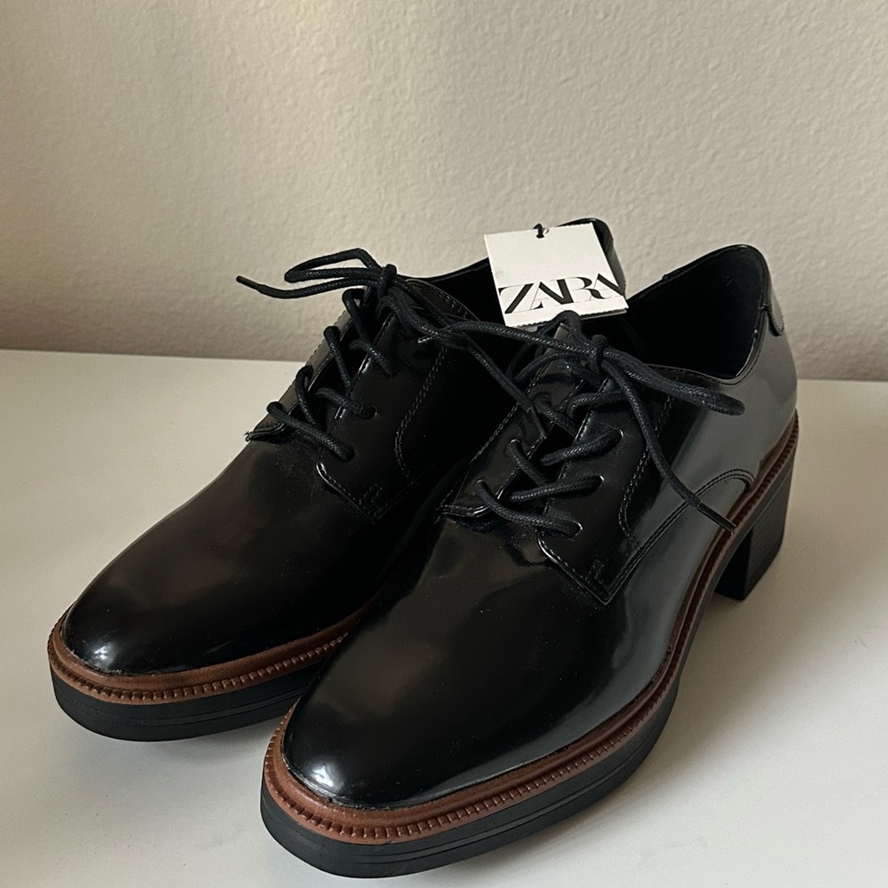 [Zara] Women’s Black Patent Leather Oxford Shoes EUC size 39